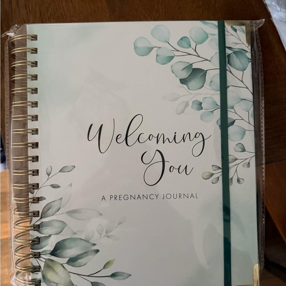 Welcoming You Pregnancy Journal - Green Leaf Cover